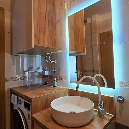 Sunbliss Apartment